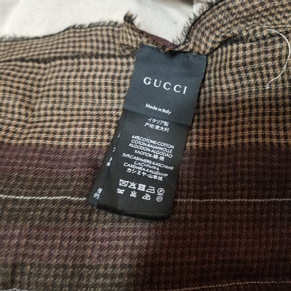 Mens or unisex Gucci scarf - Picture 3 of 3